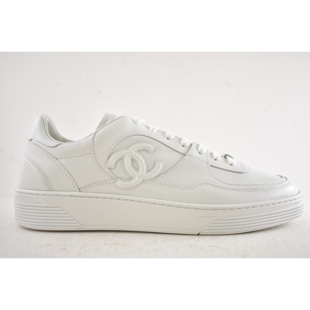 Chanel 25B White Calfskin Leather CC Logo Tie Flat Runner Trainer Sneaker 42 - Picture 2 of 16
